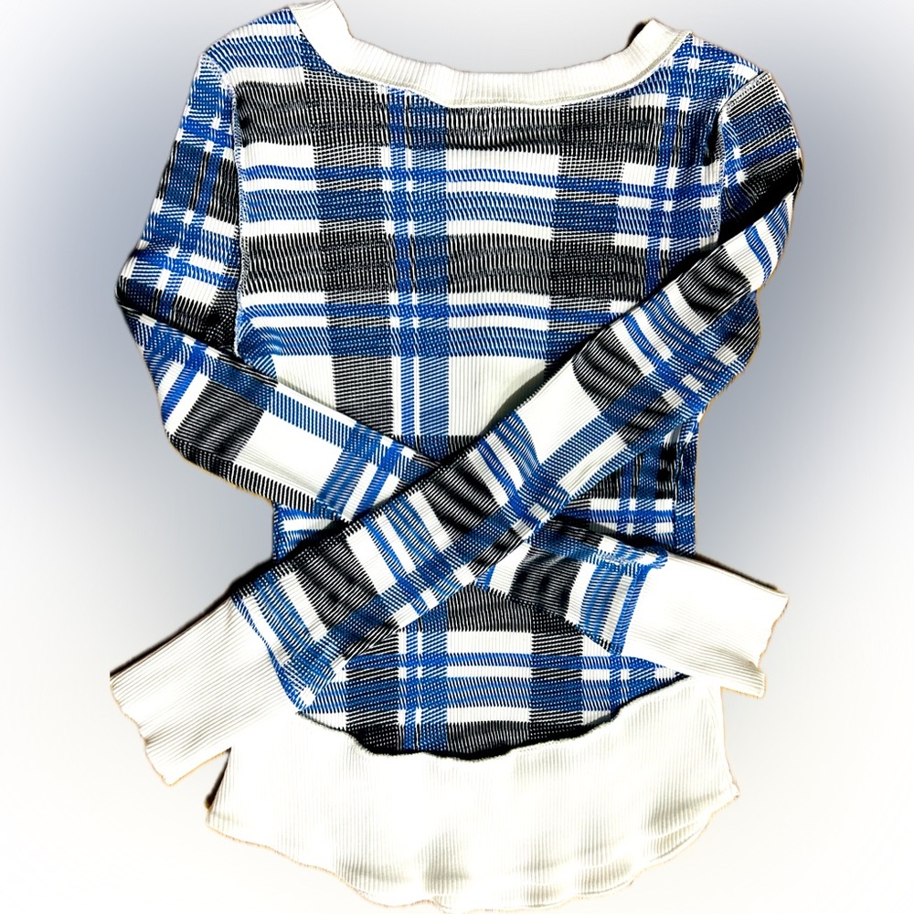 FP Movement SZ XS or S blue/black/white Rally Printed Layering Top Plaid - Picture 2 of 4